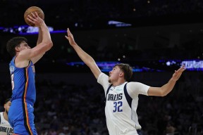 关于浓眉哥回归赛场，逆转首场状态亮眼，独行侠观众沸腾！的信息